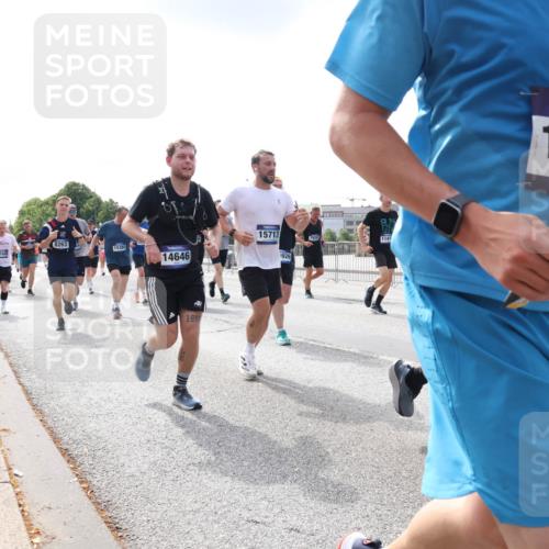 29.06.2025 - hella hamburg halbmarathon Lena Gebhardt http://msf.ph/oto/8409620 29.06.2025 10:16:57 Lombardsbrücke 8263, 15381, 14646, 15713, 1926, 1141, 199, 13365, 6328, 1083, 1117, 1137, 1240, 1298, 1331, 1348, 1356, 1403, 1553, 1602, 1825, 2225, 2347, 2908, 2912, 3088, 3156, 3176, 3210, 3450, 3464, 3466, 3484, 3622, 3687, 4478, 5023, 5036, 5037, 5390, 5929, 5930, 5995, 6328, 6488, 6742, 6941, 6948, 7114, 7115, 7158, 7257, 7345, 7358, 7360, 7376, 7924, 7928, 8253, 8263, 8295, 8317, 8513, 8558, 8619, 8707, 8847, 8857, 8983, 9091, 9208, 9332, 9492, 9664, 9676, 10076, 10232 meine-sportfotos.de