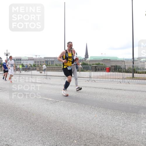 29.06.2025 - hella hamburg halbmarathon Lena Gebhardt http://msf.ph/oto/8409649 29.06.2025 10:25:00 Lombardsbrücke 11817, 113, 15942, 5126, 1352, 1395, 1627, 1740, 2000, 2108, 2249, 2280, 2944, 3053, 3099, 3113, 3132, 3421, 3920, 3961, 3963, 4008, 4010, 4111, 4221, 4444, 5126, 5138, 5564, 5814, 5829, 5830, 6261, 6570, 7778, 8083, 8962, 9573, 9927, 10907, 11400, 11651, 11816, 11817, 11921, 12070, 12303, 13111, 13113, 13638, 14086, 14649, 14898, 15124, 15153, 15679, 15942, 15975, 17185, 17535, 17954, 18194, 18198 meine-sportfotos.de