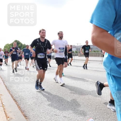 29.06.2025 - hella hamburg halbmarathon Lena Gebhardt http://msf.ph/oto/8409657 29.06.2025 10:16:58 Lombardsbrücke 8263, 15381, 14646, 15713, 49, 1, 1083, 1117, 1137, 1240, 1298, 1331, 1348, 1356, 1403, 1553, 1602, 1825, 2225, 2347, 2908, 2912, 3088, 3156, 3176, 3210, 3450, 3464, 3466, 3484, 3622, 3687, 4478, 5023, 5036, 5037, 5390, 5929, 5930, 5995, 6126, 6328, 6488, 6522, 6742, 6941, 6948, 7114, 7115, 7158, 7257, 7345, 7358, 7360, 7376, 7924, 7928, 8253, 8263, 8295, 8317, 8513, 8558, 8619, 8707, 8857, 8983, 9091, 9208, 9332, 9492, 9664, 9676, 10076, 10232 meine-sportfotos.de