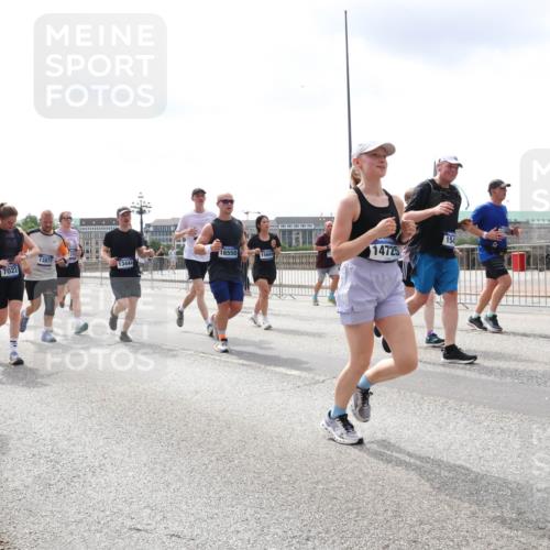 29.06.2025 - hella hamburg halbmarathon Lena Gebhardt http://msf.ph/oto/8409712 29.06.2025 10:41:40 Lombardsbrücke 136, 8992, 7022, 16550, 15669, 13877, 13444, 14725, 154, 1314, 1509, 1536, 1542, 1623, 1648, 1712, 2153, 2229, 2258, 3344, 3459, 3460, 3532, 3533, 3623, 4412, 4415, 4541, 4610, 4787, 5432, 5688, 5689, 5928, 5942, 6137, 6250, 6320, 6430, 6436, 6450, 6618, 6793, 6846, 6894, 7022, 7023, 7477, 7821, 7955, 7968, 8004, 8162, 8163, 8293, 8300, 8301, 8385, 8443, 8586, 8848, 8878, 8897, 8992, 9467, 9588, 10181, 10348, 10483, 10623, 11011, 11166 meine-sportfotos.de