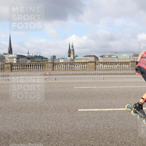29.06.2025 - hella hamburg halbmarathon Lena Gebhardt http://msf.ph/oto/8409766 29.06.2025 08:55:08 Lombardsbrücke 462 meine-sportfotos.de