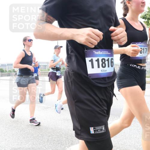 29.06.2025 - hella hamburg halbmarathon Lena Gebhardt http://msf.ph/oto/8409860 29.06.2025 10:25:03 Lombardsbrücke 4444, 317, 4624, 135, 11816, 1352, 1627, 1740, 2000, 2108, 2249, 2280, 2944, 3099, 3113, 3132, 3920, 3961, 3963, 4008, 4010, 4221, 4444, 5126, 5564, 5814, 5829, 5830, 6261, 6570, 7778, 8083, 8962, 9573, 9927, 10907, 11400, 11651, 11816, 11817, 11921, 12070, 12303, 13510, 14086, 14649, 14898, 15124, 15153, 15679, 15942, 15975, 16421, 16422, 17185, 17535, 17954, 18194, 18198 meine-sportfotos.de