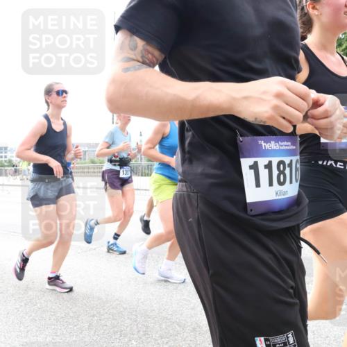 29.06.2025 - hella hamburg halbmarathon Lena Gebhardt http://msf.ph/oto/8409886 29.06.2025 10:25:03 Lombardsbrücke 4444, 135, 11816, 1352, 1627, 1740, 2000, 2108, 2249, 2280, 2944, 3099, 3113, 3132, 3920, 3961, 3963, 4008, 4010, 4221, 4444, 5126, 5564, 5814, 5829, 5830, 6261, 6570, 7778, 8083, 8962, 9573, 9927, 10907, 11400, 11651, 11816, 11817, 11921, 12070, 12303, 13510, 14086, 14649, 14898, 15124, 15153, 15679, 15942, 15975, 16421, 16422, 17185, 17535, 17954, 18194, 18198 meine-sportfotos.de