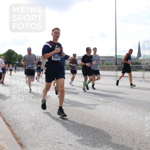 29.06.2025 - hella hamburg halbmarathon Lena Gebhardt http://msf.ph/oto/8409965 29.06.2025 10:16:59 Lombardsbrücke 17449, 15564, 7376, 8263, 792, 1083, 1117, 1137, 1240, 1298, 1331, 1348, 1356, 1403, 1553, 1602, 1825, 2225, 2347, 2908, 2912, 3088, 3176, 3210, 3450, 3464, 3466, 3622, 3687, 4478, 5023, 5036, 5037, 5390, 5929, 5930, 5995, 6126, 6128, 6328, 6488, 6522, 6742, 6941, 6948, 7114, 7115, 7158, 7257, 7345, 7358, 7360, 7376, 7924, 7928, 8253, 8263, 8317, 8513, 8558, 8619, 8707, 8857, 8983, 9091, 9152, 9208, 9259, 9332, 9492, 9664, 9676, 10076, 10232 meine-sportfotos.de