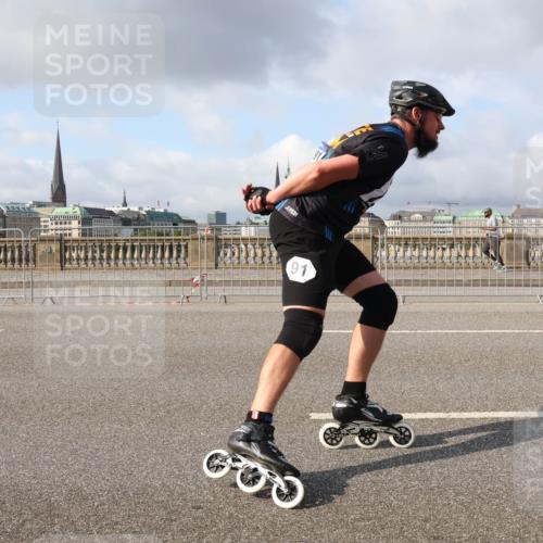 29.06.2025 - hella hamburg halbmarathon Lena Gebhardt http://msf.ph/oto/8410200 29.06.2025 08:55:10 Lombardsbrücke 3, 0118, 118 meine-sportfotos.de