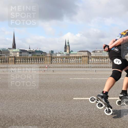 29.06.2025 - hella hamburg halbmarathon Lena Gebhardt http://msf.ph/oto/8410264 29.06.2025 08:55:10 Lombardsbrücke 53 meine-sportfotos.de