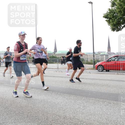 29.06.2025 - hella hamburg halbmarathon Lena Gebhardt http://msf.ph/oto/8410272 29.06.2025 10:50:59 Lombardsbrücke 1930, 14762, 11, 4771, 1129, 1203, 1208, 1404, 1478, 1930, 2200, 2202, 2358, 2380, 2859, 3184, 3229, 3647, 3838, 3934, 4156, 4642, 4652, 4695, 4713, 4771, 4848, 4920, 5131, 5286, 5289, 5530, 6178, 7012, 7133, 7141, 7161, 7770, 7771, 7825, 7938, 8200, 8410, 8779, 8833, 8834, 8986, 9096, 9166, 9167, 9168, 9933, 10029, 10437, 10552, 10614, 10636, 11052, 11252, 11577, 12392, 12393, 14534, 15017, 15416 meine-sportfotos.de