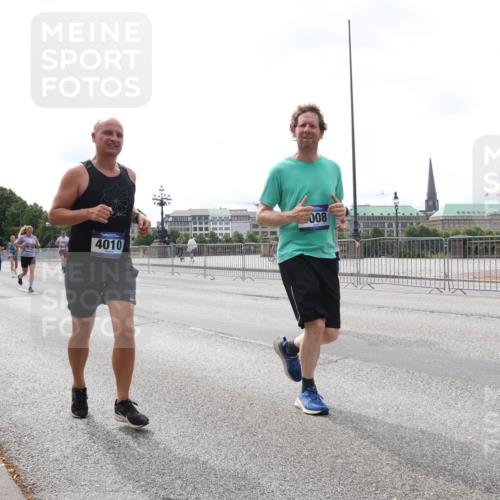29.06.2025 - hella hamburg halbmarathon Lena Gebhardt http://msf.ph/oto/8410332 29.06.2025 10:25:07 Lombardsbrücke 1740, 4010, 008, 1627, 1740, 2000, 2108, 2249, 2278, 3099, 3113, 3920, 3961, 3963, 4008, 4010, 4444, 5126, 5564, 5814, 6261, 6869, 7778, 8083, 8962, 9573, 9927, 10907, 11400, 11816, 11817, 11921, 13510, 14086, 14649, 14898, 15016, 15119, 15124, 15153, 15679, 15942, 15975, 16421, 16422, 17185, 17535, 17954, 18194, 18198 meine-sportfotos.de
