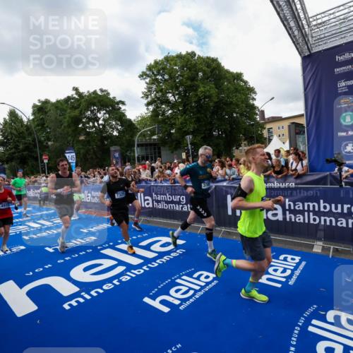 29.06.2025 - hella hamburg halbmarathon Zöllner http://msf.ph/oto/8410476 29.06.2025 10:44:54 Ziel 1941, 2098, 2970, 3004, 3098, 3785, 4425, 4915, 7056, 7167, 7325, 9720, 12161, 16834, 17406, 18631, 19207, 19210 meine-sportfotos.de