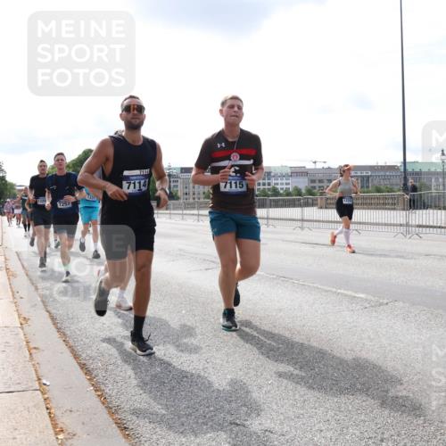 29.06.2025 - hella hamburg halbmarathon Lena Gebhardt http://msf.ph/oto/8410509 29.06.2025 10:17:02 Lombardsbrücke 1320, 7257, 1331, 7114, 7114, 7115, 1083, 1117, 1137, 1240, 1298, 1331, 1348, 1356, 1403, 1553, 1602, 1825, 2225, 2347, 2908, 2912, 3088, 3176, 3210, 3450, 3464, 3466, 3622, 5023, 5036, 5037, 5390, 5929, 5930, 5995, 6126, 6128, 6328, 6488, 6522, 6742, 6941, 6948, 7114, 7115, 7257, 7345, 7360, 7376, 7647, 7924, 7928, 7945, 8253, 8263, 8317, 8513, 8558, 8619, 8857, 8983, 9091, 9152, 9208, 9259, 9332, 9492, 9664, 9676, 10076, 10232 meine-sportfotos.de