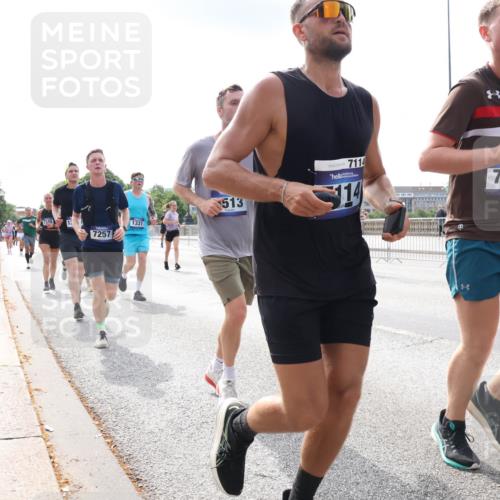 29.06.2025 - hella hamburg halbmarathon Lena Gebhardt http://msf.ph/oto/8410646 29.06.2025 10:17:03 Lombardsbrücke 7257, 1331, 513, 7114, 14, 7115, 1083, 1117, 1137, 1240, 1298, 1331, 1348, 1356, 1403, 1477, 1553, 1602, 1825, 2225, 2347, 2908, 2912, 3088, 3176, 3210, 3450, 3464, 3466, 3622, 5023, 5036, 5037, 5390, 5929, 5930, 5995, 6126, 6128, 6328, 6522, 6742, 6941, 6948, 7114, 7115, 7257, 7345, 7360, 7376, 7445, 7647, 7924, 7928, 7945, 8253, 8263, 8317, 8513, 8558, 8619, 8857, 8983, 9091, 9152, 9208, 9259, 9332, 9492, 9664, 9676, 10232 meine-sportfotos.de