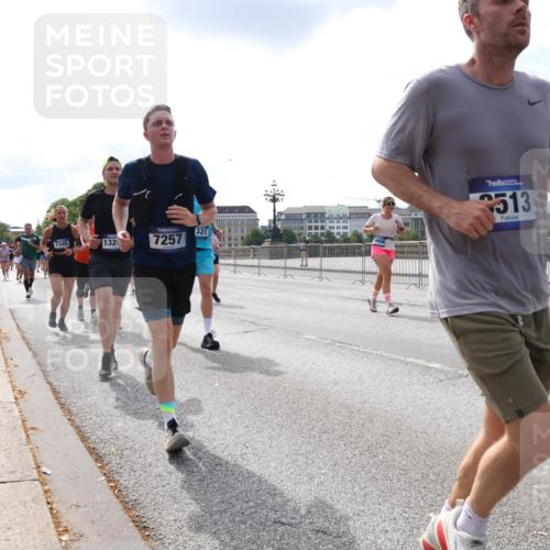 29.06.2025 - hella hamburg halbmarathon Lena Gebhardt http://msf.ph/oto/8410760 29.06.2025 10:17:04 Lombardsbrücke 7345, 132, 7257, 331, 513, 1225, 1083, 1117, 1137, 1240, 1298, 1331, 1348, 1356, 1403, 1477, 1553, 1602, 1825, 2225, 2347, 2908, 2912, 3088, 3176, 3210, 3450, 3464, 3466, 3622, 5023, 5036, 5037, 5390, 5929, 5930, 5995, 6126, 6128, 6328, 6522, 6742, 6941, 6948, 7114, 7115, 7257, 7345, 7360, 7376, 7445, 7647, 7924, 7928, 7945, 8253, 8263, 8317, 8513, 8558, 8619, 8857, 8983, 9091, 9152, 9208, 9259, 9332, 9492, 9676, 10232 meine-sportfotos.de