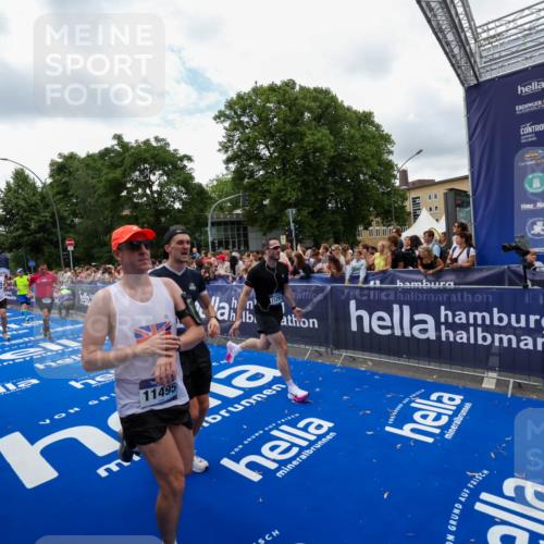 29.06.2025 - hella hamburg halbmarathon Zöllner http://msf.ph/oto/8411236 29.06.2025 10:45:44 Ziel 5047, 6071, 6711, 11291, 11495, 12154, 14764, 15666, 16617, 17332, 17674, 18862, 18878 meine-sportfotos.de