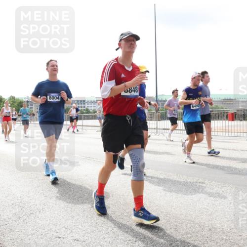 29.06.2025 - hella hamburg halbmarathon Lena Gebhardt http://msf.ph/oto/8411627 29.06.2025 10:41:52 Lombardsbrücke 16364, 8004, 6848, 6450, 1039, 1314, 1509, 1536, 1542, 1623, 1648, 1712, 1752, 2145, 2153, 2258, 2523, 2974, 3276, 3326, 3344, 3459, 3460, 3568, 3623, 4329, 4415, 4541, 4610, 4735, 4736, 4787, 5432, 5671, 5942, 6136, 6137, 6153, 6320, 6430, 6436, 6450, 6618, 6793, 6837, 6846, 6894, 7022, 7023, 7477, 7955, 7968, 8004, 8162, 8163, 8300, 8301, 8443, 8848, 8897, 8908, 9008, 9223, 9467, 9588, 10027, 10348, 10483, 10623, 11011, 11166 meine-sportfotos.de