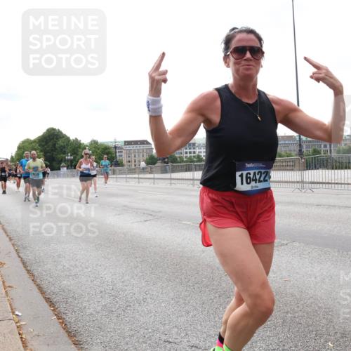 29.06.2025 - hella hamburg halbmarathon Lena Gebhardt http://msf.ph/oto/8411747 29.06.2025 10:25:28 Lombardsbrücke 164221, 1093, 1305, 1481, 1627, 1740, 2000, 2278, 3343, 3765, 3920, 3961, 3963, 4378, 5028, 5564, 5814, 6869, 7778, 8083, 8881, 8962, 9573, 9811, 9927, 10845, 10846, 11157, 11400, 11662, 11921, 12505, 13510, 13653, 13842, 14086, 14649, 14936, 15016, 15119, 15153, 15283, 15679, 16289, 16354, 16381, 16421, 16422, 17185 meine-sportfotos.de