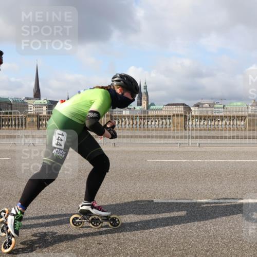 29.06.2025 - hella hamburg halbmarathon Lena Gebhardt http://msf.ph/oto/8412075 29.06.2025 08:55:33 Lombardsbrücke 302, 144 meine-sportfotos.de
