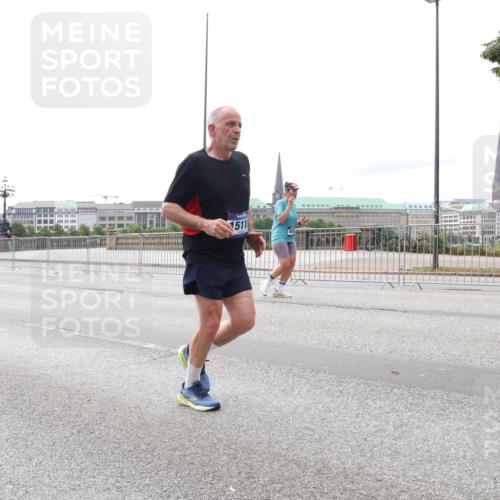 29.06.2025 - hella hamburg halbmarathon Lena Gebhardt http://msf.ph/oto/8412188 29.06.2025 10:25:34 Lombardsbrücke 1511, 1093, 1305, 1479, 1481, 1627, 2000, 2278, 3343, 3765, 3920, 3961, 3963, 4378, 4797, 5028, 5564, 5814, 6869, 8083, 8881, 8962, 9811, 9927, 10104, 10845, 10846, 11157, 11662, 11699, 11921, 12074, 12505, 13510, 13653, 13842, 14086, 14936, 15016, 15119, 15283, 15679, 16289, 16354, 16381, 16421, 16422, 16927 meine-sportfotos.de