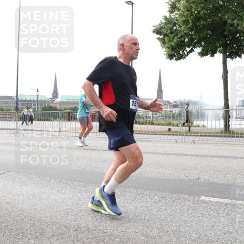 29.06.2025 - hella hamburg halbmarathon Lena Gebhardt http://msf.ph/oto/8412245 29.06.2025 10:25:35 Lombardsbrücke 151, 1093, 1305, 1479, 1481, 1627, 2278, 3343, 3765, 3920, 3961, 3963, 4378, 4797, 5028, 5564, 5814, 6663, 6869, 8083, 8881, 8962, 9811, 9927, 10104, 10845, 10846, 11157, 11596, 11662, 11699, 11921, 12074, 12505, 13510, 13653, 13842, 14086, 14223, 14936, 15016, 15119, 15283, 15679, 16289, 16354, 16381, 16421, 16422, 16927 meine-sportfotos.de