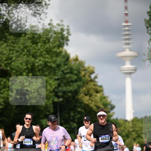 29.06.2025 - hella hamburg halbmarathon Dr. Thomas Lammeyer http://msf.ph/oto/8412324 29.06.2025 10:43:21 Kennedybrücke 1451, 1856, 1883, 2092, 2498, 2524, 2534, 2660, 3216, 3307, 3726, 4028, 4410, 4603, 4964, 5617, 5684, 5735, 6112, 7341, 7350, 7589, 7815, 10315, 10604, 10696, 11059, 11129, 11313 meine-sportfotos.de