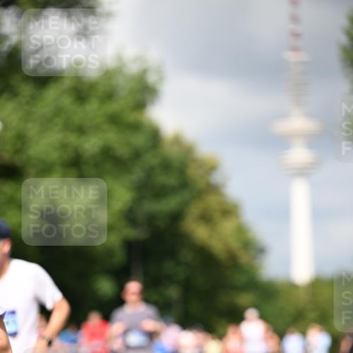 29.06.2025 - hella hamburg halbmarathon Dr. Thomas Lammeyer http://msf.ph/oto/8412484 29.06.2025 10:43:26 Kennedybrücke 1451, 1856, 1883, 2092, 2498, 2524, 2534, 2660, 3307, 3726, 4028, 4410, 4603, 4964, 5617, 5684, 5735, 6112, 6342, 6343, 7263, 7341, 7350, 7589, 7684, 7815, 8783, 10315, 10604, 10696, 11059, 11129, 11313, 11381, 11382 meine-sportfotos.de