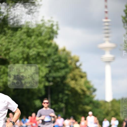 29.06.2025 - hella hamburg halbmarathon Dr. Thomas Lammeyer http://msf.ph/oto/8412495 29.06.2025 10:43:26 Kennedybrücke 1451, 1856, 1883, 2092, 2498, 2524, 2534, 2660, 3307, 3726, 4028, 4410, 4603, 4964, 5617, 5684, 5735, 6112, 6342, 6343, 7263, 7341, 7350, 7589, 7684, 7815, 8783, 10315, 10604, 10696, 11059, 11129, 11313, 11381, 11382 meine-sportfotos.de