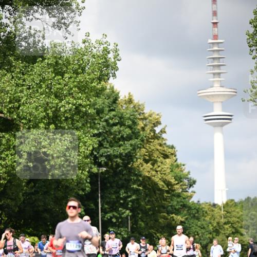 29.06.2025 - hella hamburg halbmarathon Dr. Thomas Lammeyer http://msf.ph/oto/8412514 29.06.2025 10:43:27 Kennedybrücke 1451, 1856, 1883, 2092, 2498, 2524, 2534, 2660, 3307, 3726, 4028, 4410, 4603, 4964, 5617, 5684, 5735, 6112, 6342, 6343, 6611, 7263, 7341, 7350, 7589, 7684, 7815, 8783, 10315, 10604, 10696, 11059, 11129, 11313, 11381, 11382 meine-sportfotos.de