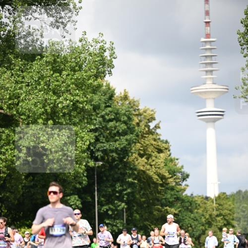 29.06.2025 - hella hamburg halbmarathon Dr. Thomas Lammeyer http://msf.ph/oto/8412534 29.06.2025 10:43:27 Kennedybrücke 1451, 1856, 1883, 2092, 2498, 2524, 2534, 2660, 3307, 3726, 4028, 4410, 4603, 4964, 5617, 5684, 5735, 6112, 6342, 6343, 6611, 7263, 7341, 7350, 7589, 7684, 7815, 8783, 10315, 10604, 10696, 11059, 11129, 11313, 11381, 11382 meine-sportfotos.de
