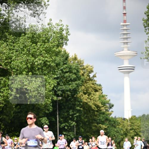 29.06.2025 - hella hamburg halbmarathon Dr. Thomas Lammeyer http://msf.ph/oto/8412539 29.06.2025 10:43:27 Kennedybrücke 1451, 1856, 1883, 2092, 2498, 2524, 2534, 2660, 3307, 3726, 4028, 4410, 4603, 4964, 5617, 5684, 5735, 6112, 6342, 6343, 6611, 7263, 7341, 7350, 7589, 7684, 7815, 8783, 10315, 10604, 10696, 11059, 11129, 11313, 11381, 11382 meine-sportfotos.de