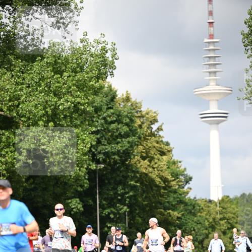 29.06.2025 - hella hamburg halbmarathon Dr. Thomas Lammeyer http://msf.ph/oto/8412611 29.06.2025 10:43:29 Kennedybrücke 1451, 1856, 1883, 2092, 2498, 2524, 2534, 2660, 3307, 3726, 4028, 4410, 4603, 4964, 5617, 5684, 5735, 6112, 6342, 6343, 6611, 7263, 7341, 7350, 7589, 7684, 7815, 8243, 8783, 9393, 10315, 10554, 10604, 10696, 11059, 11129, 11313, 11381, 11382 meine-sportfotos.de