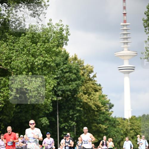29.06.2025 - hella hamburg halbmarathon Dr. Thomas Lammeyer http://msf.ph/oto/8412630 29.06.2025 10:43:30 Kennedybrücke 1451, 1856, 1883, 2092, 2498, 2524, 2534, 2660, 2893, 3307, 4028, 4410, 4603, 4964, 5617, 5735, 6112, 6342, 6343, 6611, 7263, 7341, 7350, 7589, 7684, 7815, 8243, 8367, 8783, 9393, 10315, 10554, 10604, 10696, 11059, 11129, 11313, 11381, 11382 meine-sportfotos.de