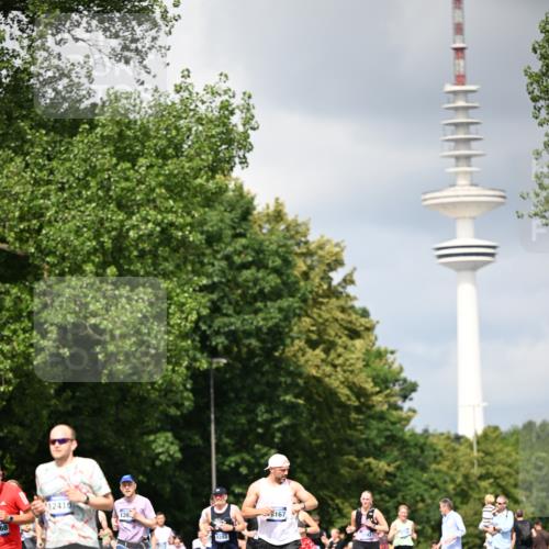 29.06.2025 - hella hamburg halbmarathon Dr. Thomas Lammeyer http://msf.ph/oto/8412691 29.06.2025 10:43:32 Kennedybrücke 1451, 1883, 2092, 2498, 2524, 2534, 2660, 2893, 3307, 4028, 4410, 4603, 4964, 5735, 6112, 6342, 6343, 6611, 7263, 7341, 7350, 7589, 7684, 7815, 8243, 8367, 8783, 9393, 10001, 10315, 10554, 10604, 10696, 11059, 11129, 11313, 11381, 11382 meine-sportfotos.de