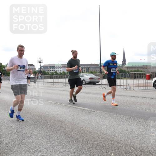 29.06.2025 - hella hamburg halbmarathon Lena Gebhardt http://msf.ph/oto/8412811 29.06.2025 10:25:45 Lombardsbrücke 13653, 5028, 14936, 10845, 10846, 1093, 1305, 1479, 1481, 1627, 2278, 3343, 3765, 4378, 4797, 5028, 5497, 6663, 6869, 8881, 9811, 10104, 10219, 10845, 10846, 11139, 11157, 11596, 11662, 11699, 11828, 11859, 12074, 12505, 12838, 12945, 12946, 13510, 13653, 13842, 14179, 14223, 14936, 15016, 15119, 15283, 16289, 16354, 16381, 16421, 16422, 16927, 17369, 19144 meine-sportfotos.de