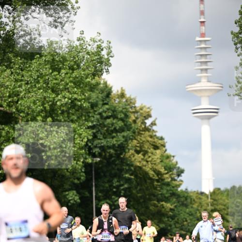 29.06.2025 - hella hamburg halbmarathon Dr. Thomas Lammeyer http://msf.ph/oto/8412854 29.06.2025 10:43:39 Kennedybrücke 1232, 1883, 2092, 2498, 2534, 2660, 2893, 4410, 6112, 6321, 6342, 6343, 6611, 7053, 7263, 7684, 7815, 8243, 8367, 8457, 8783, 9393, 9708, 10001, 10315, 10516, 10554, 10604, 10696, 11129, 11313, 11381, 11382 meine-sportfotos.de