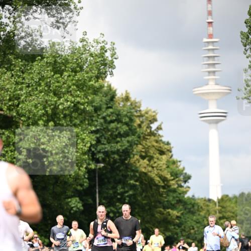 29.06.2025 - hella hamburg halbmarathon Dr. Thomas Lammeyer http://msf.ph/oto/8412877 29.06.2025 10:43:40 Kennedybrücke 1232, 1883, 2092, 2498, 2660, 2893, 4410, 6112, 6321, 6342, 6343, 6611, 7053, 7263, 7501, 7684, 7815, 8243, 8367, 8457, 8783, 9393, 9708, 10001, 10315, 10516, 10554, 10604, 10696, 11129, 11313, 11381, 11382 meine-sportfotos.de
