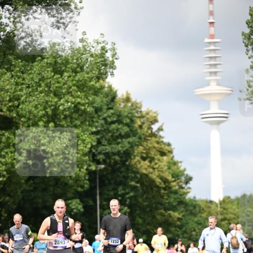 29.06.2025 - hella hamburg halbmarathon Dr. Thomas Lammeyer http://msf.ph/oto/8412940 29.06.2025 10:43:42 Kennedybrücke 1232, 2092, 2498, 2893, 3353, 4855, 6112, 6321, 6342, 6343, 6611, 7053, 7125, 7263, 7501, 7684, 7815, 8243, 8367, 8457, 8783, 9393, 9708, 10001, 10315, 10516, 10554, 10604, 10696, 10888, 11129, 11313, 11381, 11382 meine-sportfotos.de
