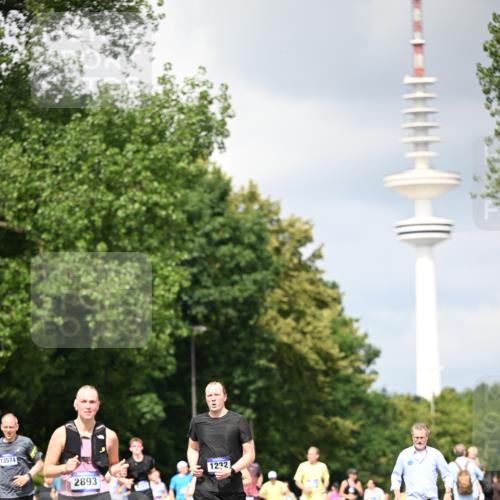 29.06.2025 - hella hamburg halbmarathon Dr. Thomas Lammeyer http://msf.ph/oto/8412972 29.06.2025 10:43:43 Kennedybrücke 1232, 2092, 2498, 2893, 3353, 4855, 6112, 6321, 6342, 6343, 6611, 7053, 7125, 7263, 7501, 7684, 7815, 8243, 8367, 8457, 8783, 9393, 9708, 10001, 10315, 10516, 10554, 10604, 10696, 10888, 11313, 11381, 11382 meine-sportfotos.de