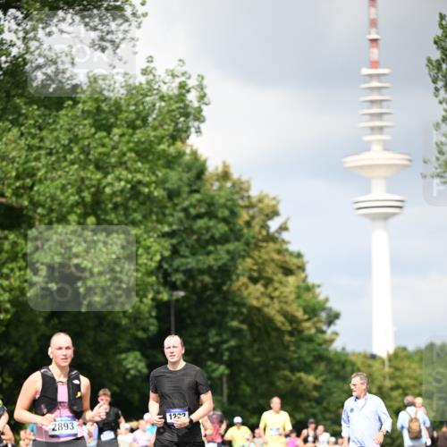 29.06.2025 - hella hamburg halbmarathon Dr. Thomas Lammeyer http://msf.ph/oto/8412999 29.06.2025 10:43:43 Kennedybrücke 1232, 2092, 2498, 2893, 3353, 4855, 6112, 6321, 6342, 6343, 6611, 7053, 7125, 7263, 7501, 7684, 7815, 8243, 8367, 8457, 8783, 9393, 9708, 10001, 10315, 10516, 10554, 10604, 10696, 10888, 11313, 11381, 11382 meine-sportfotos.de