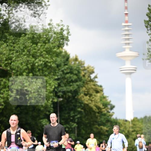 29.06.2025 - hella hamburg halbmarathon Dr. Thomas Lammeyer http://msf.ph/oto/8413021 29.06.2025 10:43:44 Kennedybrücke 1232, 2498, 2893, 3353, 4855, 6112, 6321, 6342, 6343, 6611, 7053, 7125, 7263, 7501, 7684, 7815, 8243, 8367, 8457, 8783, 9393, 9708, 10001, 10315, 10516, 10554, 10696, 10888, 10901, 11313, 11381, 11382 meine-sportfotos.de