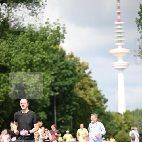 29.06.2025 - hella hamburg halbmarathon Dr. Thomas Lammeyer http://msf.ph/oto/8413080 29.06.2025 10:43:46 Kennedybrücke 1232, 2498, 2893, 3353, 3727, 4855, 6321, 6342, 6343, 6611, 7053, 7125, 7263, 7501, 7684, 8243, 8367, 8457, 8783, 9393, 9455, 9708, 10001, 10315, 10516, 10554, 10888, 10901, 11313, 11381, 11382 meine-sportfotos.de