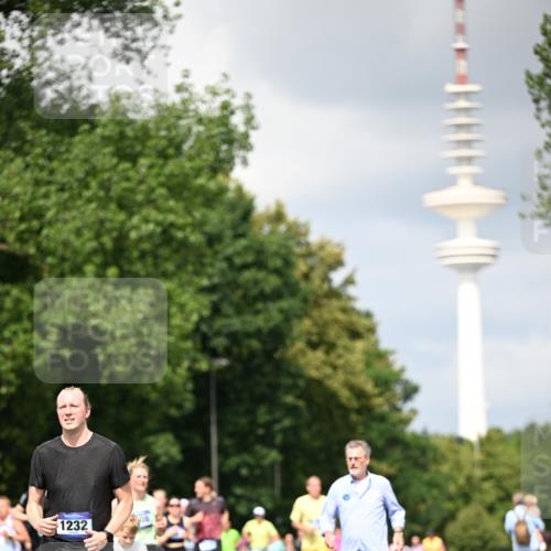 29.06.2025 - hella hamburg halbmarathon Dr. Thomas Lammeyer http://msf.ph/oto/8413089 29.06.2025 10:43:46 Kennedybrücke 1232, 2498, 2893, 3353, 3727, 4855, 6321, 6342, 6343, 6611, 7053, 7125, 7263, 7501, 7684, 8243, 8367, 8457, 8783, 9393, 9455, 9708, 10001, 10315, 10516, 10554, 10888, 10901, 11313, 11381, 11382 meine-sportfotos.de