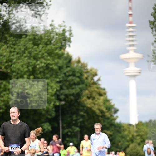 29.06.2025 - hella hamburg halbmarathon Dr. Thomas Lammeyer http://msf.ph/oto/8413105 29.06.2025 10:43:46 Kennedybrücke 1232, 2498, 2893, 3353, 3727, 4855, 6321, 6342, 6343, 6611, 7053, 7125, 7263, 7501, 7684, 8243, 8367, 8457, 8783, 9393, 9455, 9708, 10001, 10315, 10516, 10554, 10888, 10901, 11313, 11381, 11382 meine-sportfotos.de