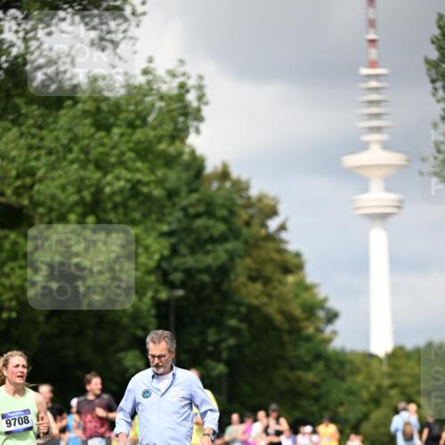 29.06.2025 - hella hamburg halbmarathon Dr. Thomas Lammeyer http://msf.ph/oto/8413221 29.06.2025 10:43:50 Kennedybrücke 1232, 2498, 2893, 3353, 3727, 4523, 4659, 4855, 6321, 6342, 6343, 6611, 6698, 7053, 7125, 7263, 7501, 7684, 8243, 8367, 8457, 8783, 9393, 9455, 9708, 10001, 10315, 10516, 10554, 10714, 10888, 10901, 11381, 11382 meine-sportfotos.de