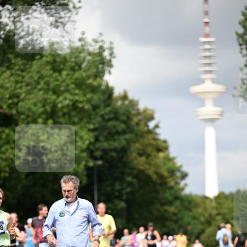 29.06.2025 - hella hamburg halbmarathon Dr. Thomas Lammeyer http://msf.ph/oto/8413246 29.06.2025 10:43:50 Kennedybrücke 1232, 2498, 2893, 3353, 3727, 4523, 4659, 4855, 6321, 6342, 6343, 6611, 6698, 7053, 7125, 7263, 7501, 7684, 8243, 8367, 8457, 8783, 9393, 9455, 9708, 10001, 10315, 10516, 10554, 10714, 10888, 10901, 11381, 11382 meine-sportfotos.de