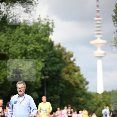 29.06.2025 - hella hamburg halbmarathon Dr. Thomas Lammeyer http://msf.ph/oto/8413268 29.06.2025 10:43:51 Kennedybrücke 1232, 2893, 3046, 3353, 3727, 4523, 4659, 4855, 6321, 6342, 6343, 6611, 6698, 6739, 7053, 7125, 7263, 7501, 7684, 8243, 8367, 8457, 8783, 9393, 9455, 9708, 10001, 10516, 10554, 10714, 10888, 10901, 11381, 11382 meine-sportfotos.de