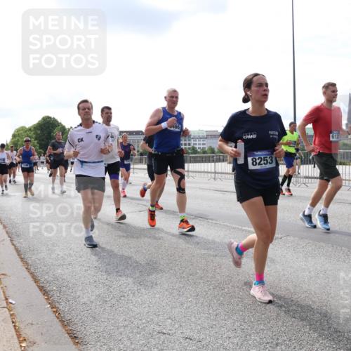 29.06.2025 - hella hamburg halbmarathon Lena Gebhardt http://msf.ph/oto/8413306 29.06.2025 10:17:20 Lombardsbrücke 1298, 466, 612, 1059, 8253, 1083, 1137, 1204, 1298, 1331, 1348, 1356, 1477, 1553, 2225, 2259, 2305, 2860, 2908, 3210, 3464, 3466, 3622, 3802, 3803, 4194, 4218, 4852, 5023, 5390, 5929, 5930, 5995, 6126, 6128, 6254, 6336, 6352, 6520, 6522, 6786, 7011, 7114, 7115, 7257, 7291, 7345, 7360, 7376, 7410, 7445, 7566, 7647, 7844, 7924, 7928, 7945, 8210, 8253, 8263, 8309, 8351, 8433, 8513, 8558, 8895, 8983, 9152, 9259, 9848 meine-sportfotos.de