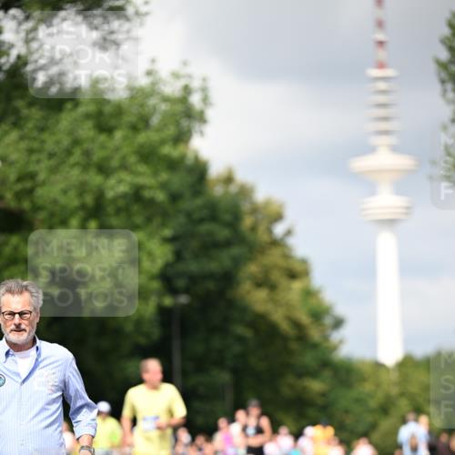 29.06.2025 - hella hamburg halbmarathon Dr. Thomas Lammeyer http://msf.ph/oto/8413314 29.06.2025 10:43:52 Kennedybrücke 1232, 1760, 2893, 3046, 3353, 3727, 4523, 4659, 4855, 6321, 6342, 6343, 6611, 6698, 6739, 7053, 7125, 7263, 7501, 7684, 8243, 8367, 8457, 8783, 9393, 9455, 9708, 10001, 10516, 10554, 10714, 10888, 10901, 11381, 11382 meine-sportfotos.de