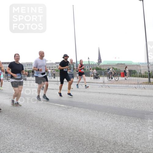 29.06.2025 - hella hamburg halbmarathon Lena Gebhardt http://msf.ph/oto/8413348 29.06.2025 10:51:19 Lombardsbrücke 1404, 7012, 203, 14, 1129, 1203, 1208, 1404, 1478, 1617, 1997, 2202, 2308, 2358, 2380, 2484, 2485, 2736, 2778, 2859, 3934, 4156, 4652, 4713, 4748, 4808, 4848, 4878, 4920, 5286, 5289, 5291, 5357, 5394, 5530, 5716, 5717, 6091, 6885, 6945, 6954, 6961, 7012, 7141, 7769, 7770, 7771, 7825, 7841, 7871, 7992, 8040, 8125, 8410, 8672, 8779, 8986, 9166, 9167, 9340, 9582, 9583, 9763, 10029, 10496, 10552, 10614, 10636, 11034, 11052, 11252, 11268, 11575, 11577, 14534 meine-sportfotos.de
