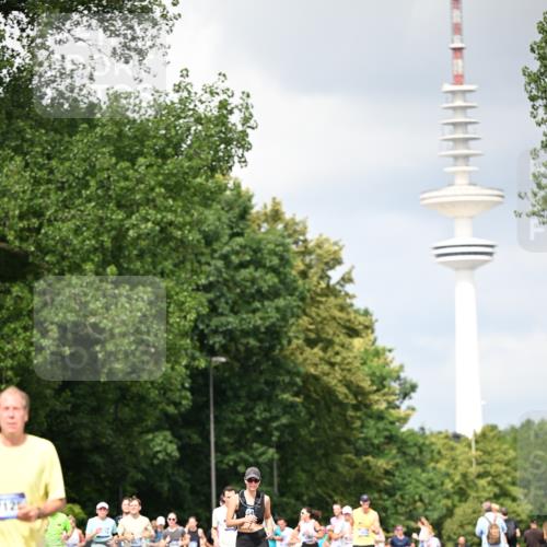 29.06.2025 - hella hamburg halbmarathon Dr. Thomas Lammeyer http://msf.ph/oto/8413351 29.06.2025 10:43:56 Kennedybrücke 1232, 1760, 2313, 2893, 3046, 3353, 3727, 4523, 4659, 4855, 6321, 6427, 6611, 6698, 6739, 7053, 7125, 7501, 8243, 8367, 8457, 9393, 9455, 9708, 9777, 10001, 10512, 10516, 10554, 10714, 10888, 10901, 11175 meine-sportfotos.de