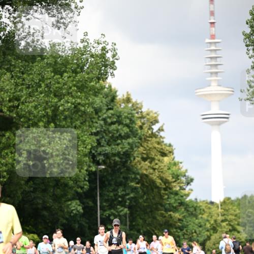 29.06.2025 - hella hamburg halbmarathon Dr. Thomas Lammeyer http://msf.ph/oto/8413366 29.06.2025 10:43:56 Kennedybrücke 1232, 1760, 2313, 2893, 3046, 3353, 3727, 4523, 4659, 4855, 6321, 6427, 6611, 6698, 6739, 7053, 7125, 7501, 8243, 8367, 8457, 9393, 9455, 9708, 9777, 10001, 10512, 10516, 10554, 10714, 10888, 10901, 11175 meine-sportfotos.de