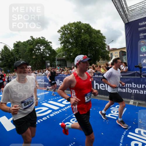 29.06.2025 - hella hamburg halbmarathon Zöllner http://msf.ph/oto/8413367 29.06.2025 10:47:37 Ziel 1070, 1320, 1592, 1696, 2284, 2953, 3304, 5889, 6009, 8023, 8234, 8852, 8927, 10969, 11021, 12870, 13223, 13303, 14618, 14619, 15451, 15479, 17846, 17905, 18104, 18970, 19181 meine-sportfotos.de